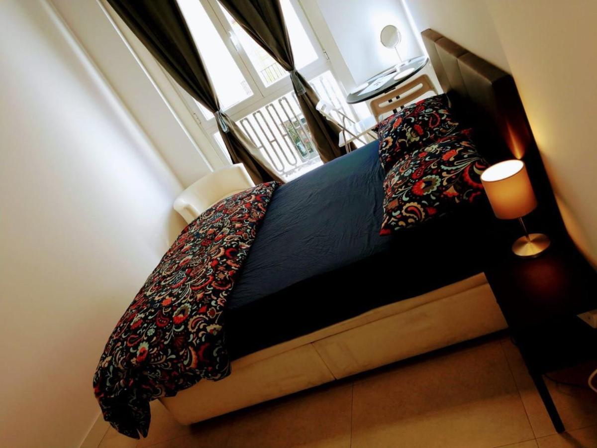 Pensión Parsa House *